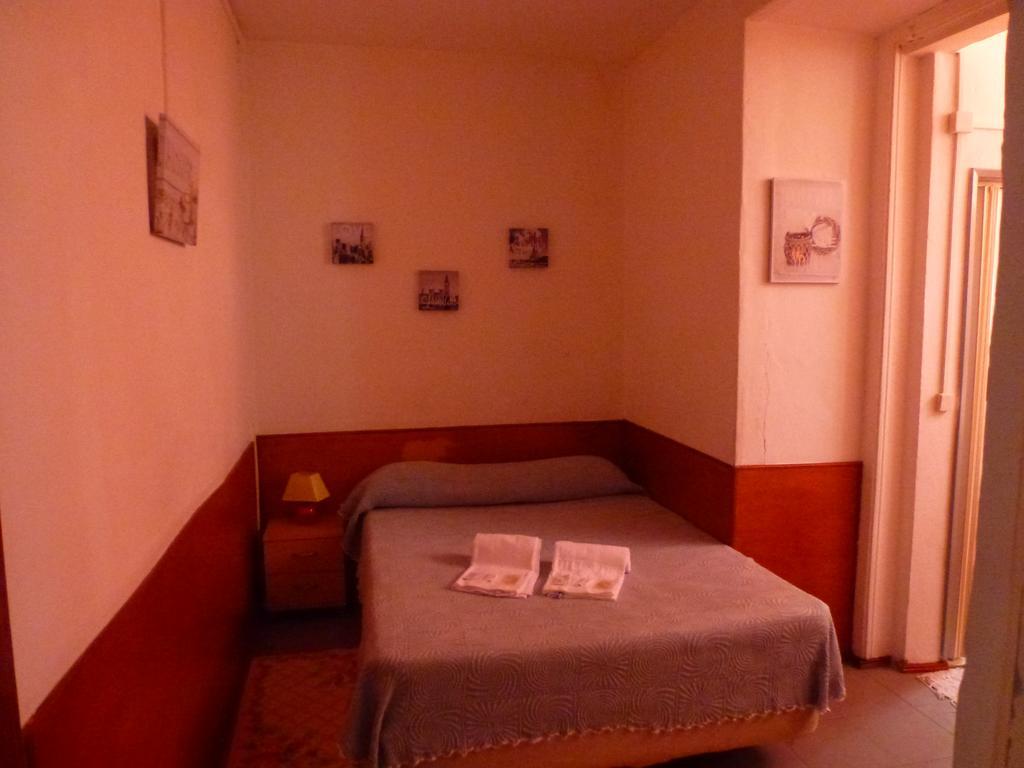 Hospedaria D. Damélio Lisbona Esterno foto