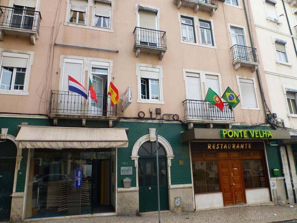 Hospedaria D. Damélio Lisbona Esterno foto