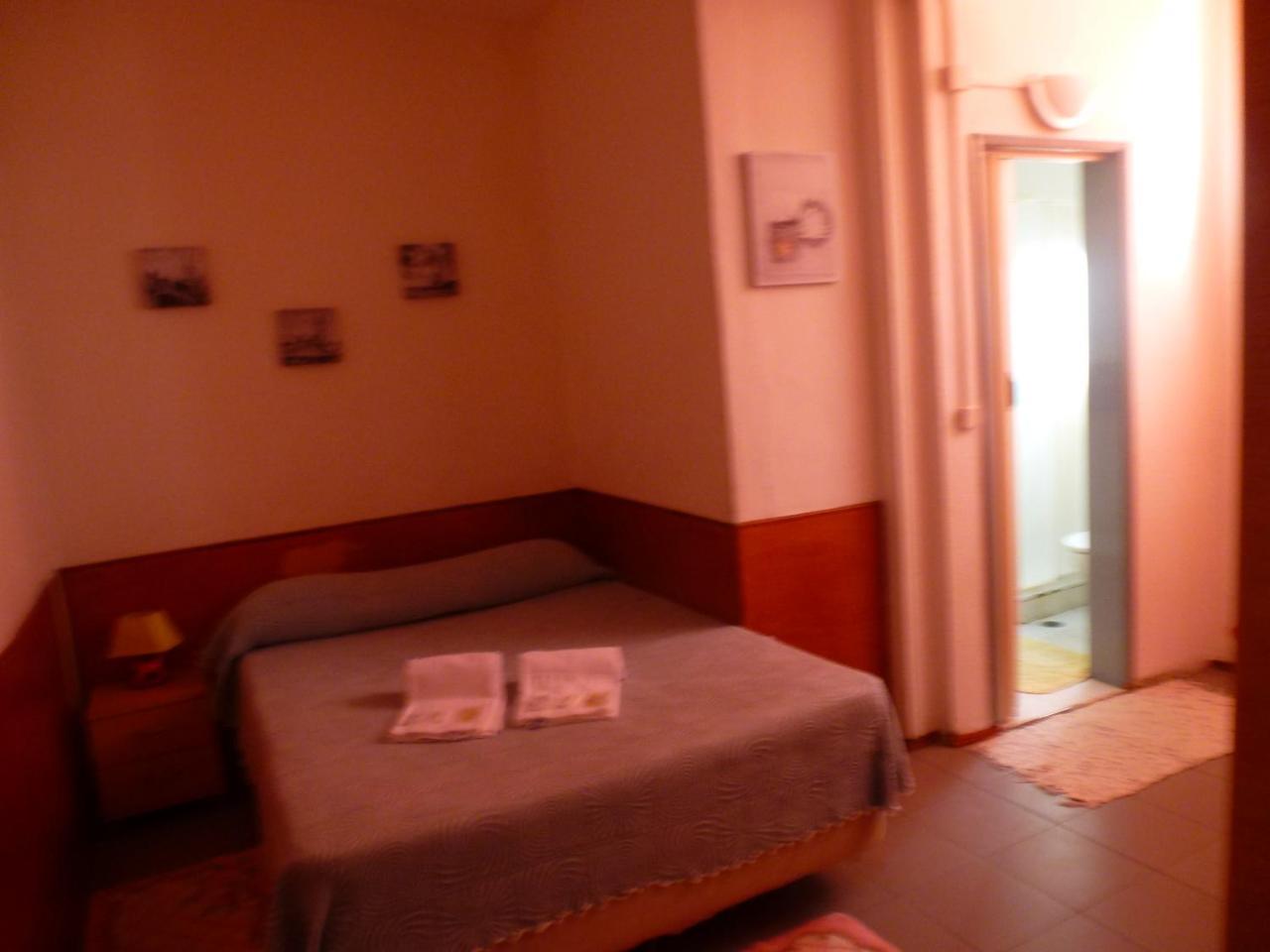 Hospedaria D. Damélio Lisbona Esterno foto